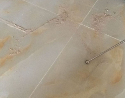 郸城瓷砖空鼓维修公司分享粘合剂选择不当在瓷砖铺贴过程中可能导致以下问题