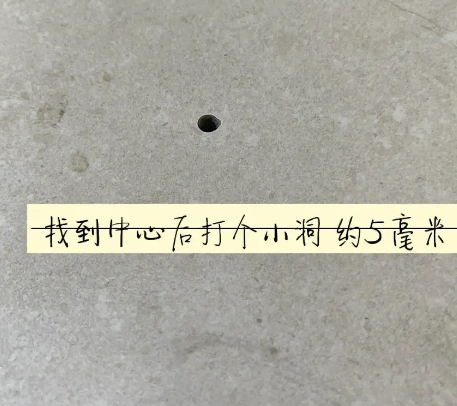 郸城瓷砖空鼓维修公司专业解答在瓷砖铺贴过程中，如果砂料搅拌不均匀，将会带来以下问题